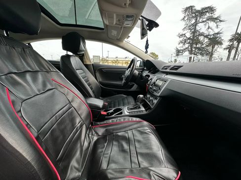 Used 2013 Volkswagen CC Lux FWD image 8