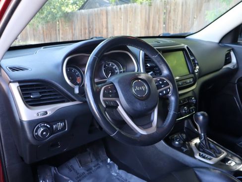 Used 2014 Jeep Cherokee Limited w/ Technology Group AWD/4WD image 15