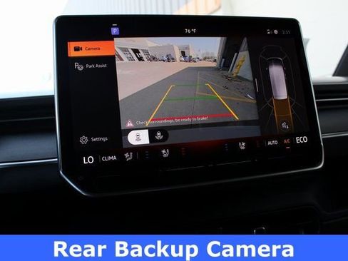 New 2025 Volkswagen ID. Buzz Pro S RWD image 3