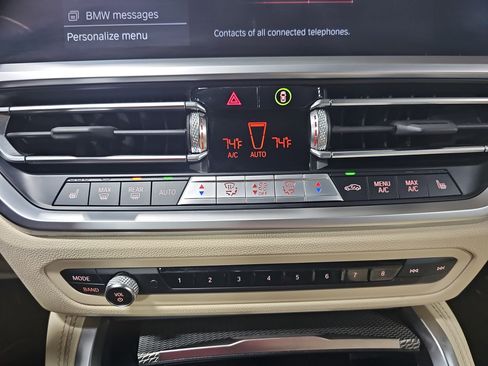 Used 2022 BMW M440i Coupe w/ Premium Package image 21