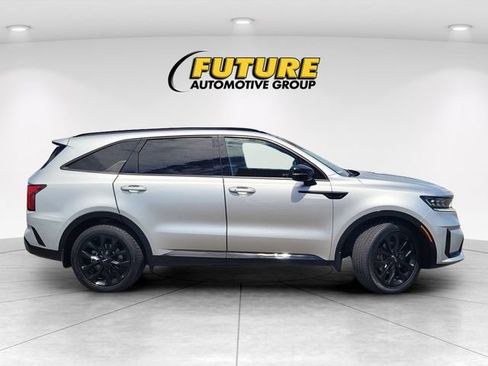 Used 2022 Kia Sorento SX FWD image 3
