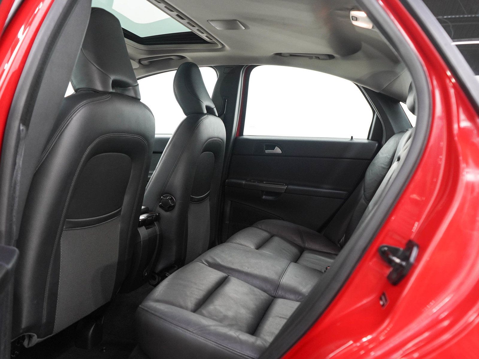 Used 2011 Volvo S40 T5 R-Design FWD image 16