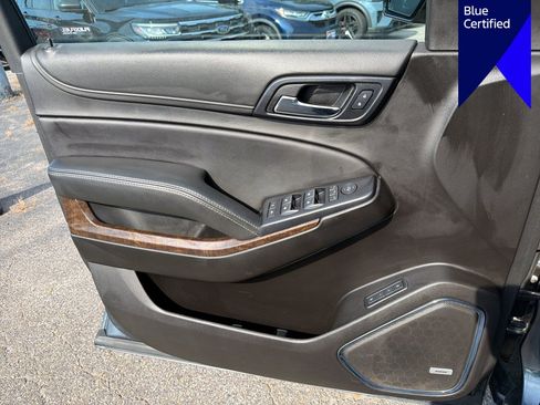 Used 2019 Chevrolet Suburban LT AWD/4WD image 9