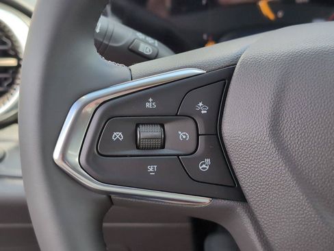 New 2026 Chevrolet Trax ACTIV w/ Sunroof Package FWD image 30