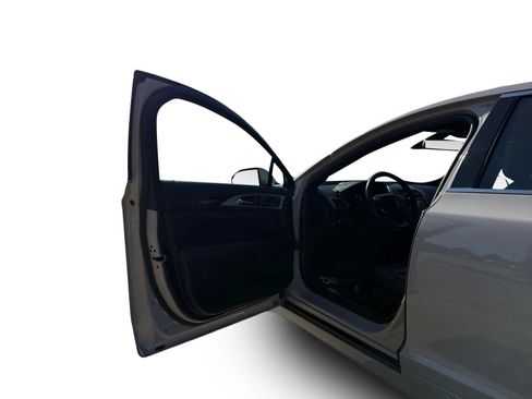 Used 2019 Lincoln MKZ Reserve w/ Reserve Plus Package FWD image 46