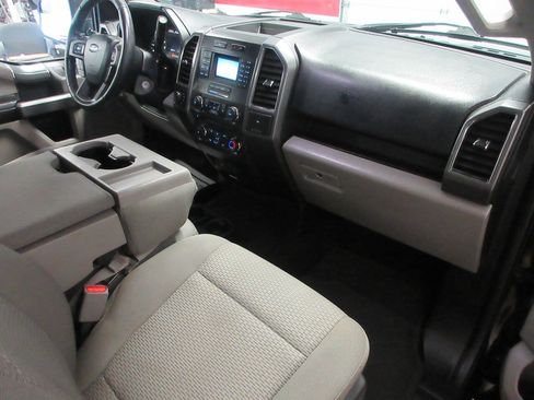 Used 2017 Ford F150 XLT w/ Equipment Group 301A Mid AWD/4WD image 25