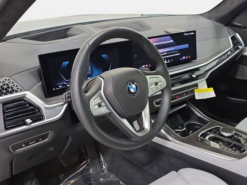 Certified 2026 BMW X7 xDrive40i AWD/4WD image 13
