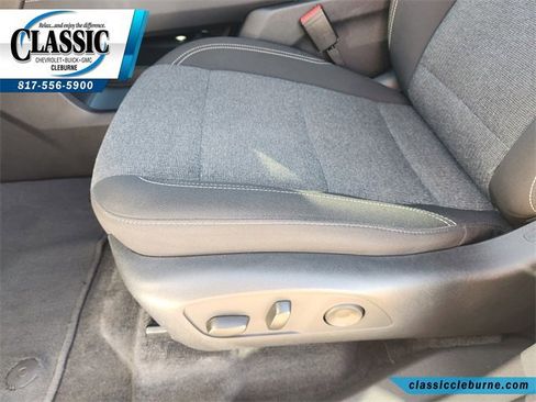 Used 2025 GMC Acadia Elevation image 24