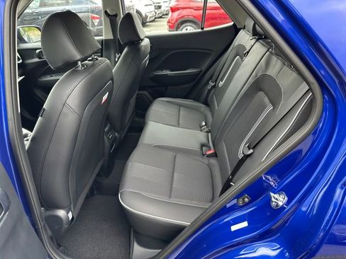 New 2025 Hyundai Venue Limited image 28