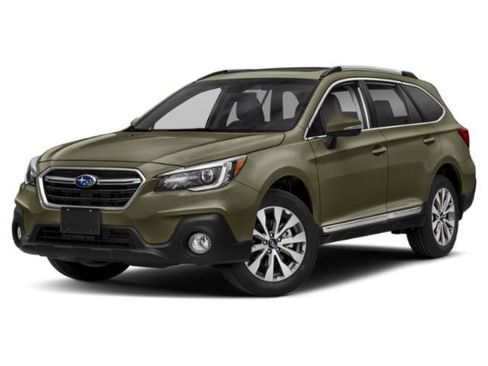 Used 2018 Subaru Outback 3.6R Touring w/ Popular Package #3 AWD/4WD image 1