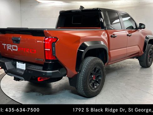 Used 2024 Toyota Tacoma TRD Pro AWD/4WD image 5