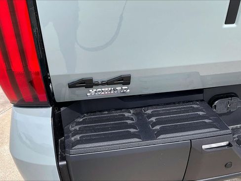 New 2026 Toyota Tundra SR5 AWD/4WD image 15