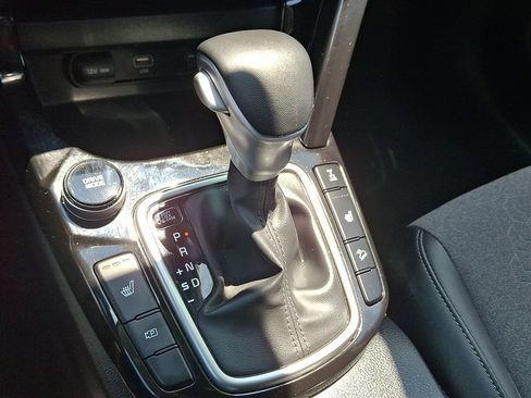 Certified 2025 Kia Seltos S AWD/4WD image 4