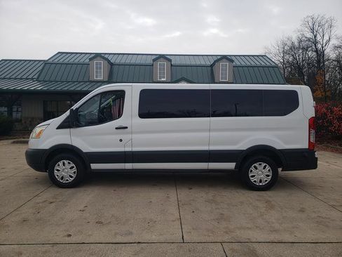 Used 2015 Ford Transit 350 XLT image 9