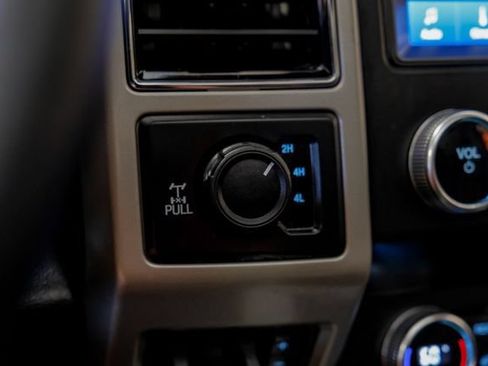 Used 2020 Ford F250 Lariat AWD/4WD image 31