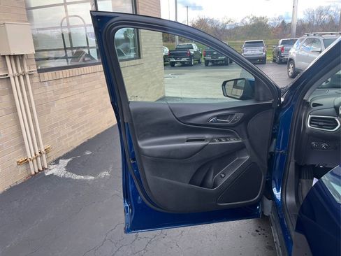 Used 2023 Chevrolet Equinox LT image 20