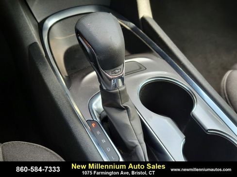 Used 2023 Chevrolet Malibu LT image 24