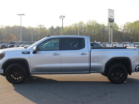 Used 2022 GMC Sierra 1500 Elevation w/ Preferred Package AWD/4WD image 4