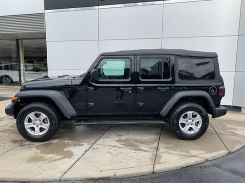 Used 2021 Jeep Wrangler Unlimited Sport AWD/4WD image 2