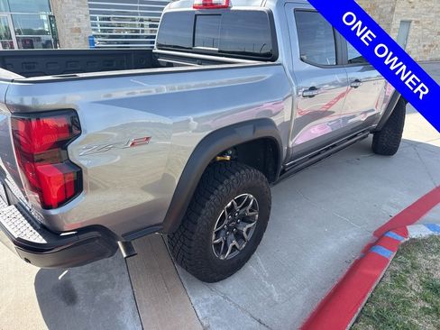 Used 2024 Chevrolet Colorado ZR2 w/ Technology Package image 7