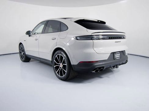 New 2026 Porsche Cayenne S AWD/4WD image 3