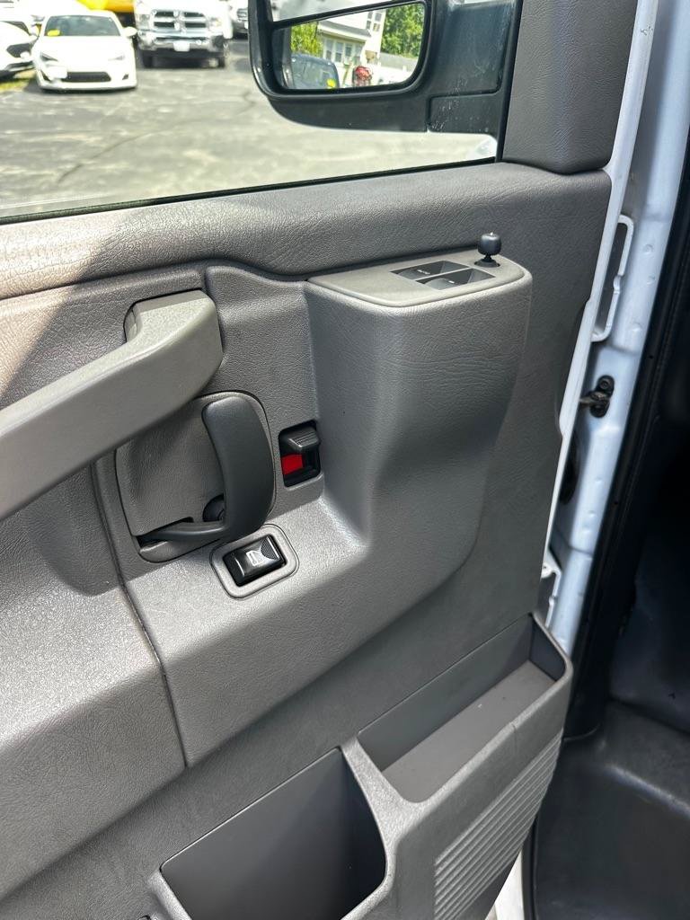 Used 2020 Chevrolet Express 2500 w/ Driver Convenience Package RWD image 15