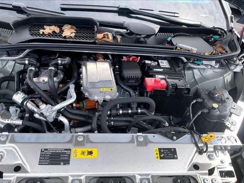 Used 2026 BMW iX xDrive45 w/ Premium Package image 12