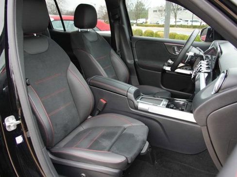 Certified 2024 Mercedes-Benz GLB 250 image 18