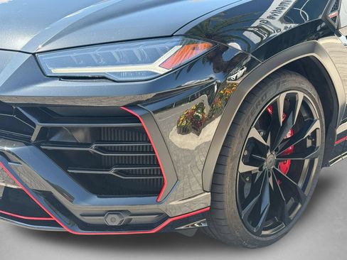 Used 2021 Lamborghini Urus AWD/4WD image 20