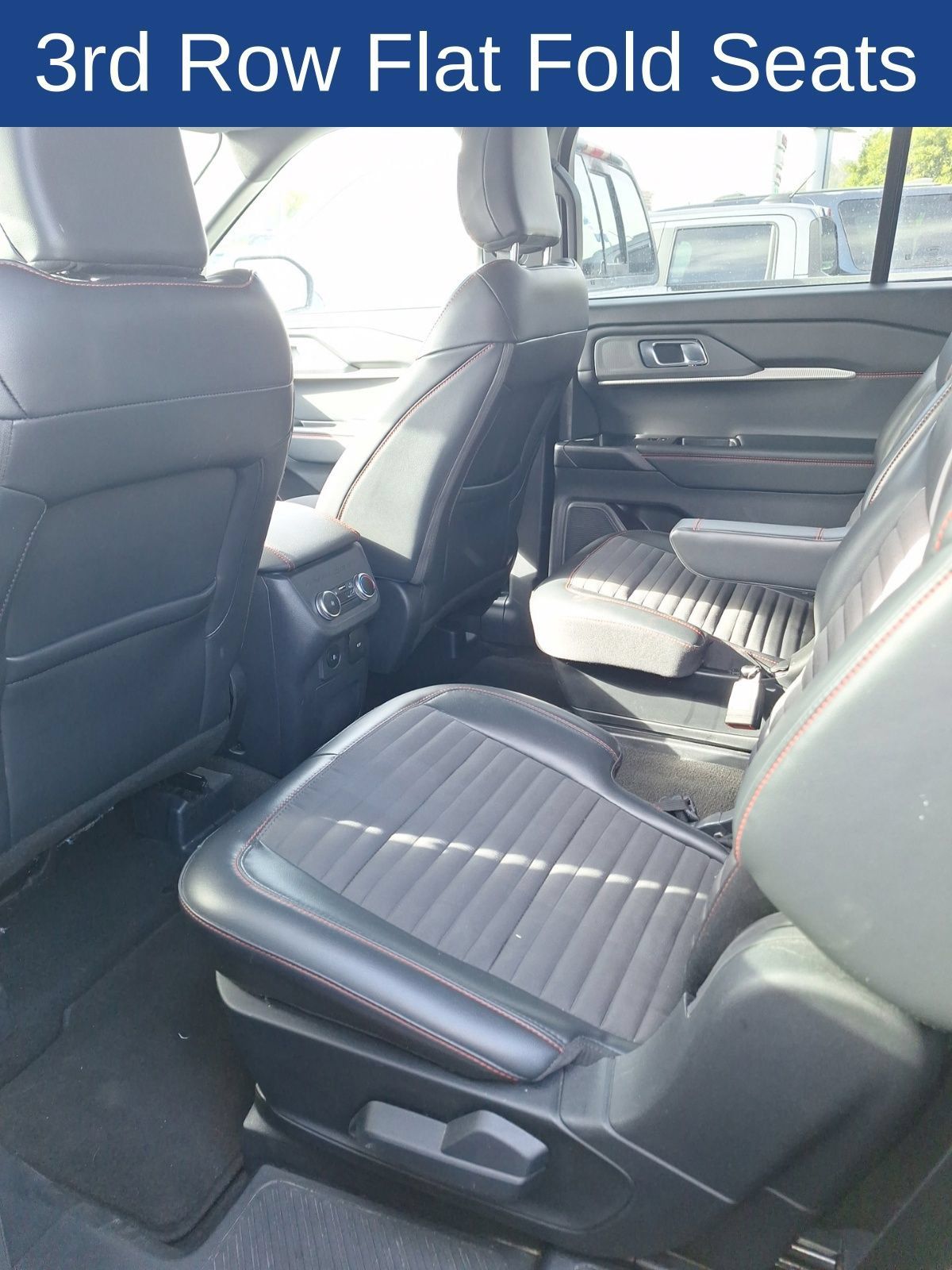 Used 2025 Ford Explorer ST-Line AWD/4WD image 20