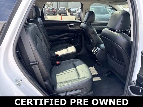 Used 2023 Kia Sorento SX AWD/4WD image 11
