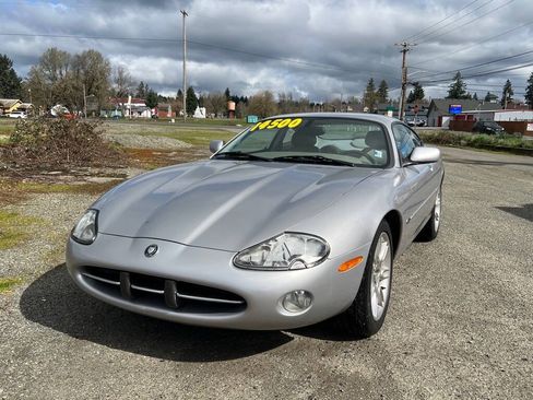 Used 2001 Jaguar XK8 Coupe RWD image 48