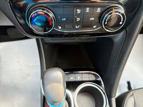 Used 2021 Buick Encore GX Preferred w/ Cold Weather Comfort Package image 27