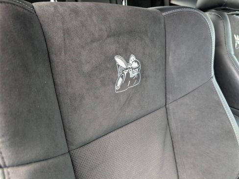 Used 2022 Dodge Challenger R/T Scat Pack RWD image 16