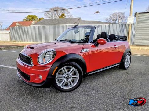 Used 2014 MINI Cooper S image 3