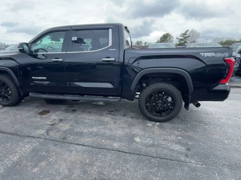 Used 2022 Toyota Tundra Limited w/ TRD Off-Road Package AWD/4WD image 17