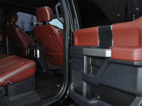 Used 2022 Ford F350 Platinum w/ FX4 Off-Road Package image 14