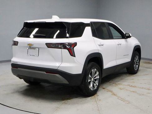 Used 2025 Chevrolet Equinox LT FWD image 10