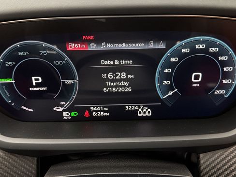 Used 2024 Audi RS e-tron GT w/ Carbon Performance Package AWD/4WD image 15