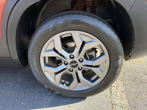 Certified 2024 Kia Seltos S AWD/4WD image 46