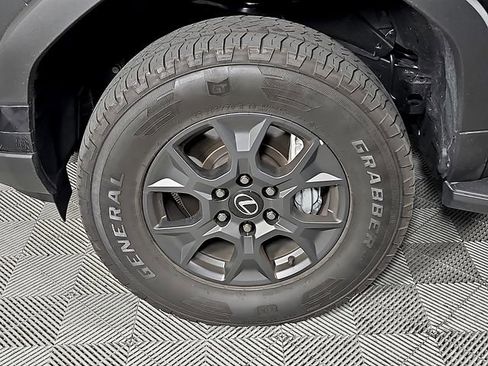 Used 2025 Lexus GX 550 AWD/4WD image 9