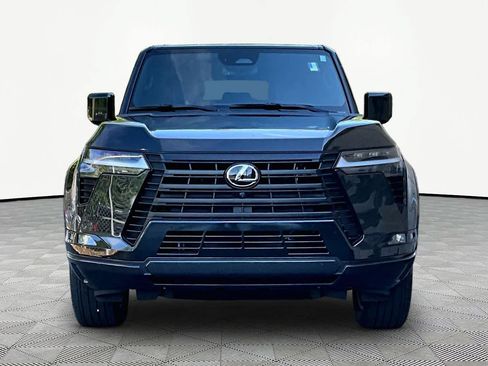 Used 2025 Lexus GX 550 w/ Accessory Package (2T) AWD/4WD image 4