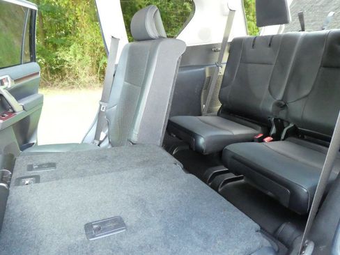Used 2016 Lexus GX 460 Luxury w/ Preferred Accessory Package AWD/4WD image 9