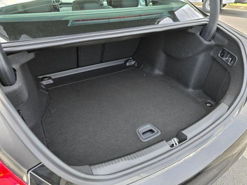 Used 2025 Mercedes-Benz C 300 4MATIC Sedan image 19