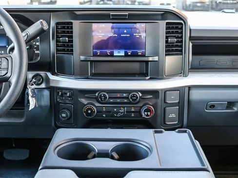 New 2026 Ford F250 XL w/ XL Chrome Package image 18