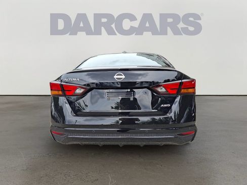 Used 2025 Nissan Altima 2.5 SV AWD/4WD image 6