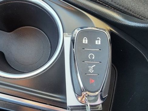 Used 2020 Chevrolet Equinox LT image 26