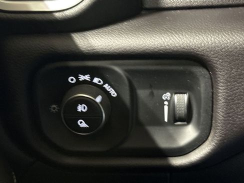 Used 2024 RAM 2500 Big Horn image 18