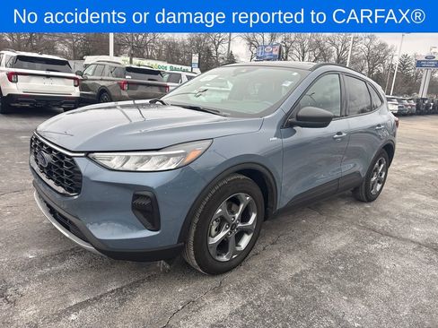 Used 2025 Ford Escape ST-Line w/ Tech Pack #1 image 2