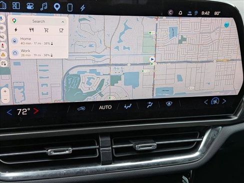 Used 2025 Chevrolet Equinox EV LT image 8